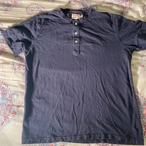 Brooks brother red fleece tee! SZ. L! USED